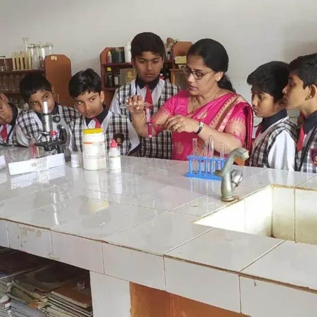 Pavan School Lab